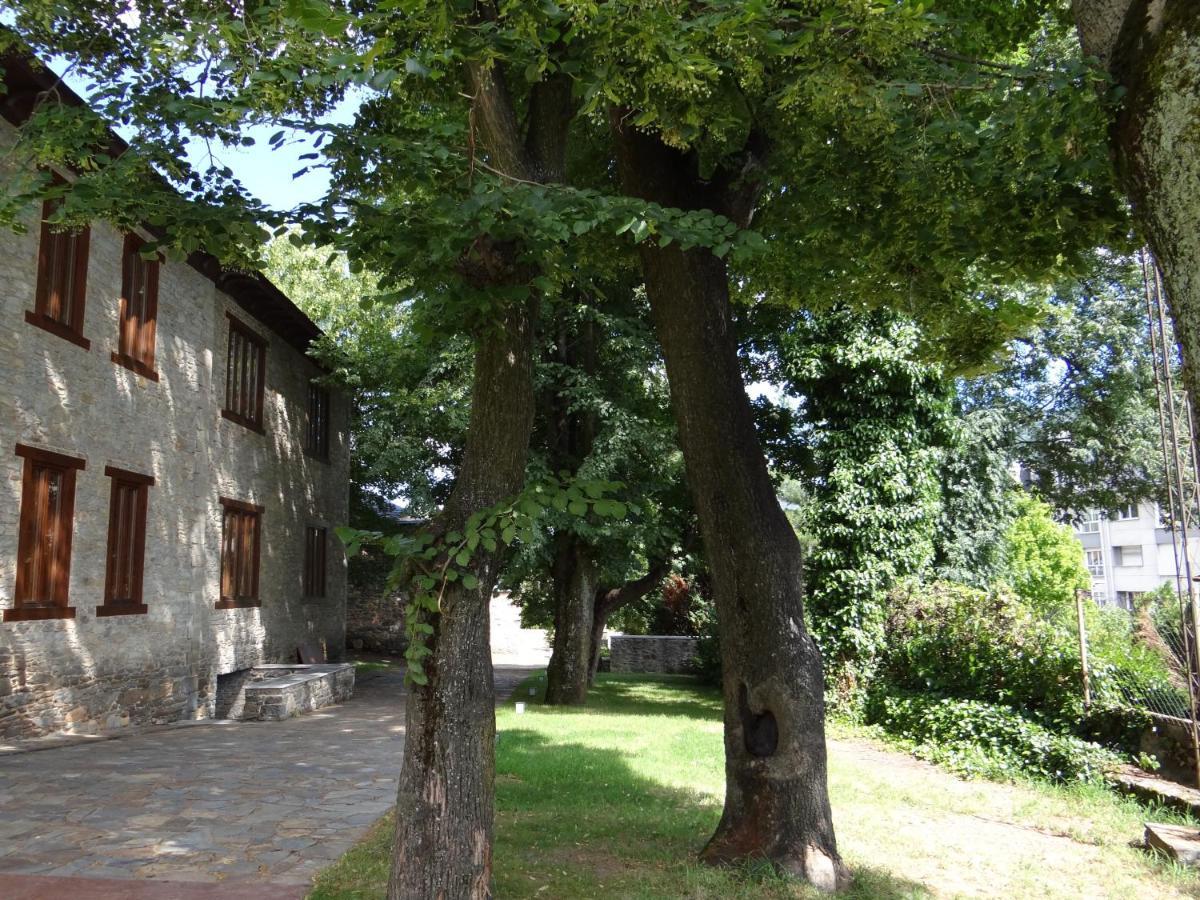 Albergue Francisco Giner De Los Rios Вільябліно Екстер'єр фото
